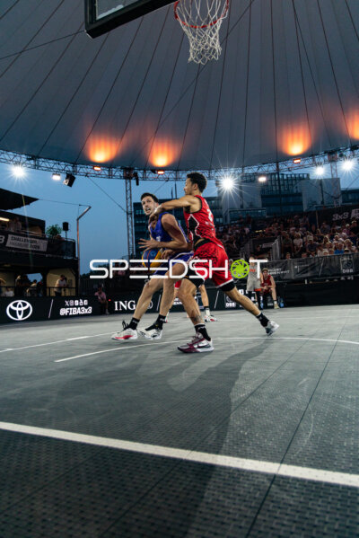 Spielaktion mit {10879_?} in der Active City Arena
