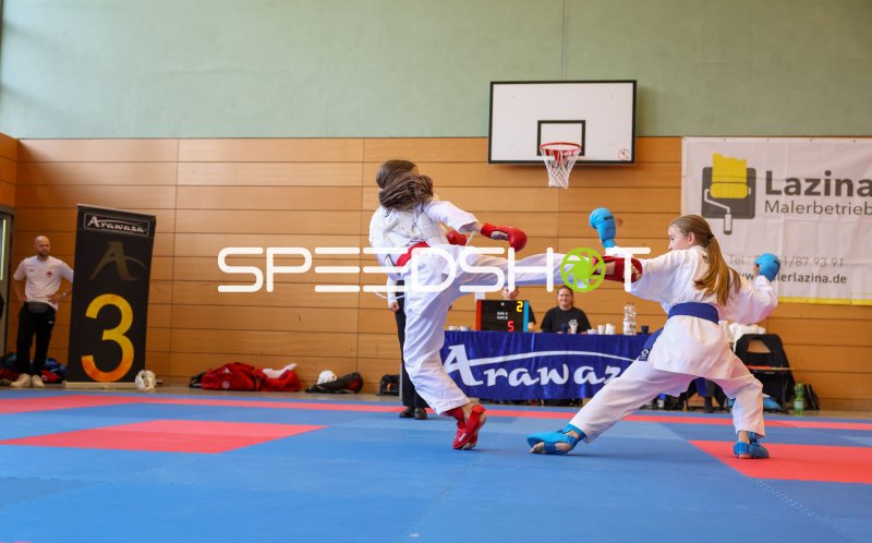 Karate-Kumite: Fußtritt-Technik beim Wettkampf in Eckernförde