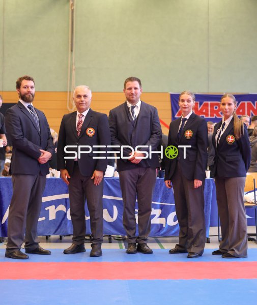 Kampfrichter und Offizielle beim Karate-Turnier in Eckernförde