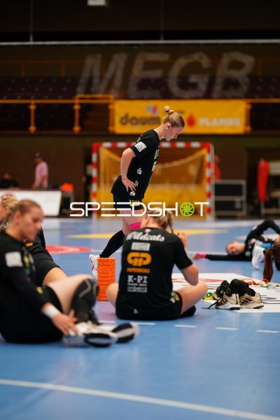 SV Halle-Neustadt beim Aufwärmen in der Weststadthalle Bensheim