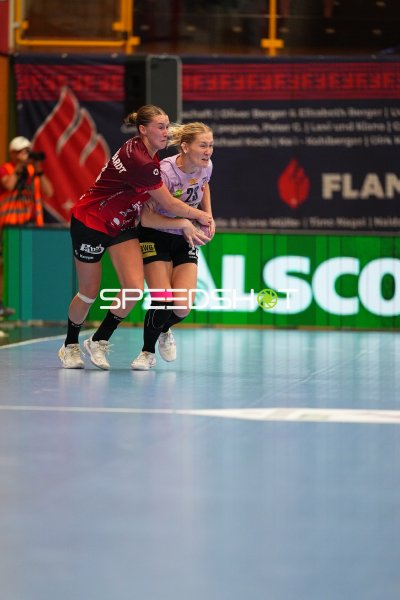 Zweikampf zwischen SV Halle-Neustadt und HSG Bensheim/Auerbach