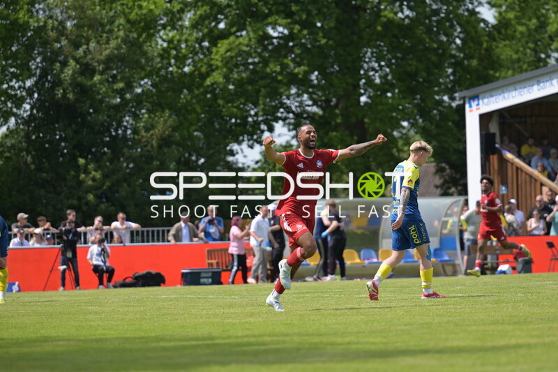 Jubel im Todesfelde Stadion