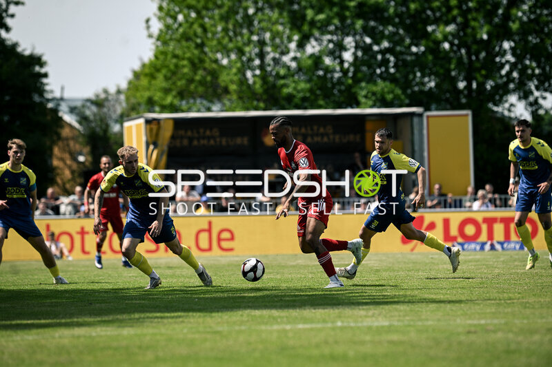 Fußballspiel in Todesfelde
