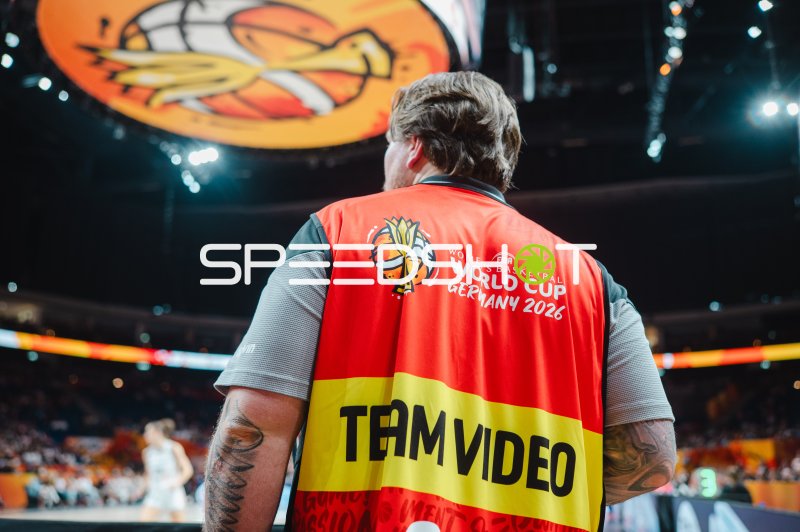 Team-Video-Mitarbeiter beim FIBA Women's Basketball World Cup 2026 in Berlin