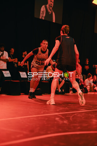 Basketballspiel in Köln
