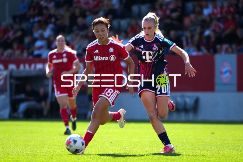 Momoko Tanikawa (#18; FC Bayern München) im Zweikampf gegen 1. FC Köln