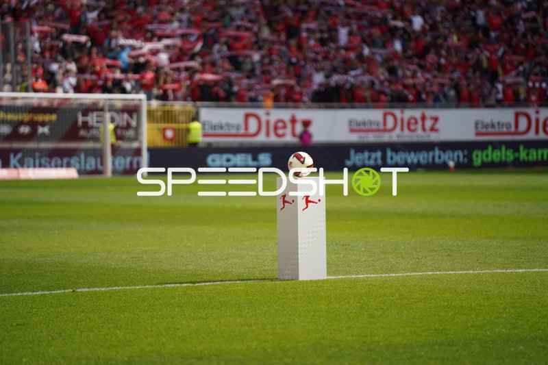 Fußball im Fritz-Walter-Stadion Kaiserslautern