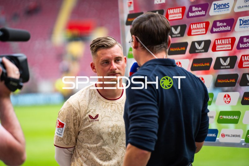 Marlon Ritter (#7; 1. FC Kaiserslautern) im Interview nach dem Spiel