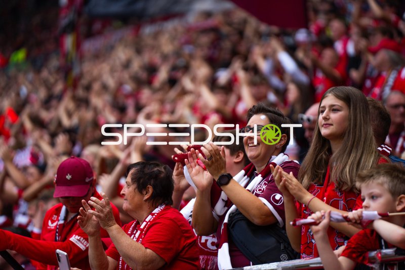 1. FC Kaiserslautern Fans im Fritz Walter Stadion