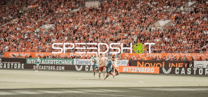 1. FC Kaiserslautern gegen Eintracht Braunschweig im Fritz-Walter-Stadion