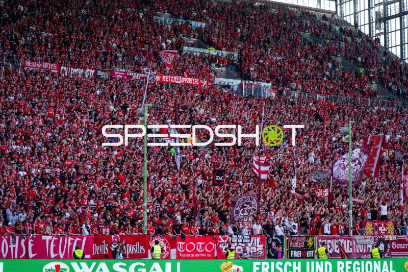 Kaiserslautern-Fans im Fritz-Walter-Stadion