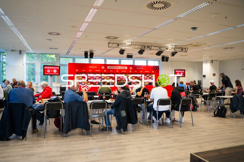 Pressekonferenz 1. FC Kaiserslautern im Fritz Walter Stadion