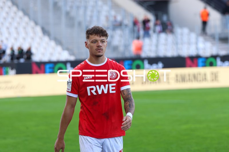Jannik Hofmann (Rot-Weiss Essen) im Stadion an der Hafenstraße