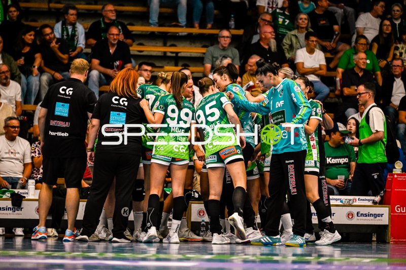 Frisch auf Göppingen in Auszeit-Besprechung in der EWS Arena