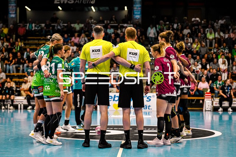 Schiedsrichter-Besprechung in der EWS Arena Göppingen