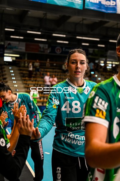 Natalia Krupa (#48; HC Leipzig) in der EWS Arena Göppingen