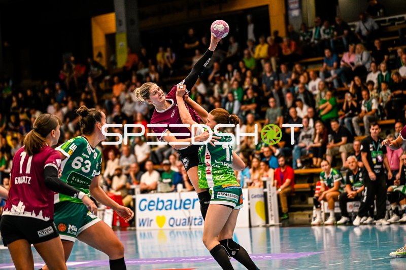 Wiebke Meyer (#41; HC Leipzig) mit Sprungwurf gegen Frisch auf Göppingen