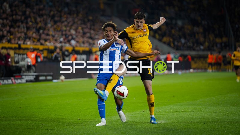 Ahmet Muhamedbegović (#17; SG Dynamo Dresden) im Zweikampf gegen Hertha BSC
