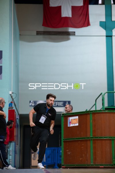 Offizielle bei Hallenevent im Pavillon des Sports du Bout-du-Monde