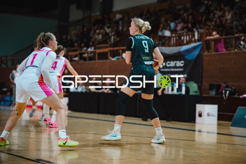 Emma Eichmeyer (#9; Saarlouis Royals) in Spielaktion gegen Ravens de Geneve