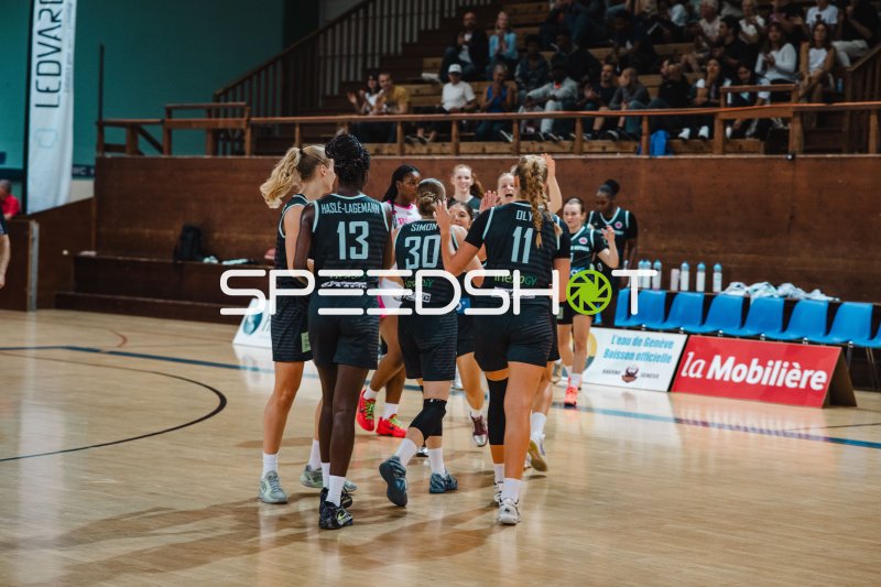 Saarlouis Royals in Spielerpause im Pavillon des Sports du Bout-du-Monde