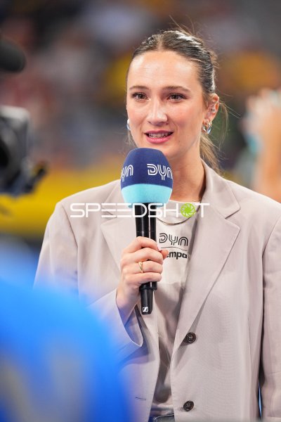 Hannah Nitsche bei Interview in der SAP Arena Mannheim