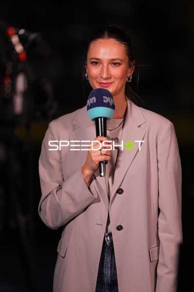 Hannah Nitsche bei Interview in der SAP Arena Mannheim