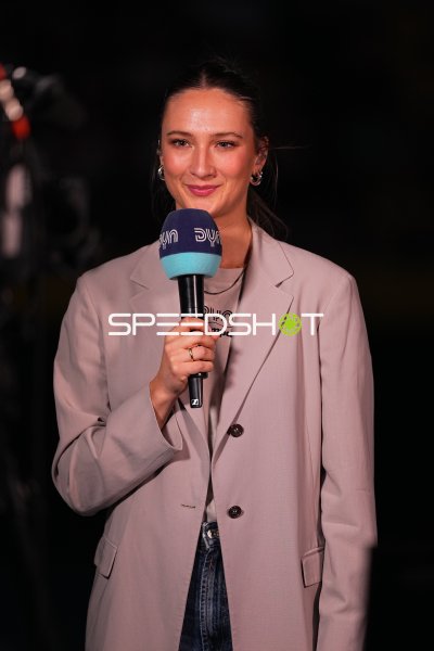 Hannah Nitsche bei Interview in der SAP Arena Mannheim