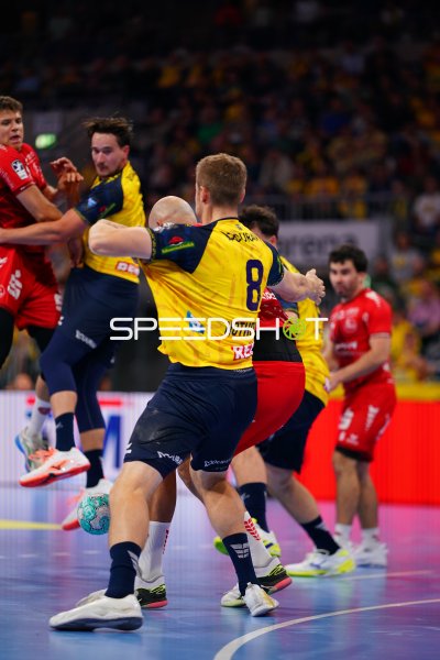 Tim Nothdurft (#8; Rhein Neckar Löwen) im Angriff gegen MT Melsungen