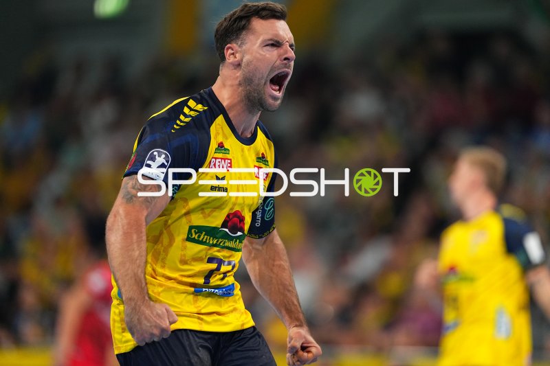 Dani Baijens (#77; Rhein Neckar Löwen) jubelt in der SAP Arena