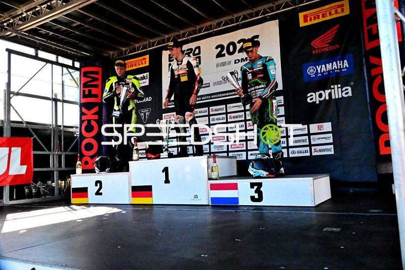 Siegerehrung IDM Supersport 600 auf dem Podium in Hockenheim