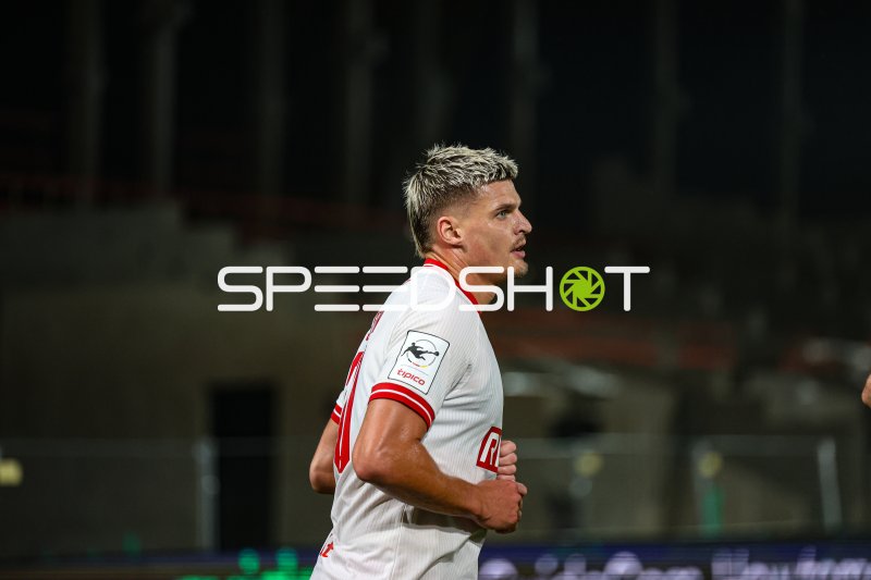 Marek Janssen (#20; Rot-Weiss Essen) im Spielverlauf