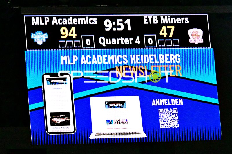 MLP Academics Heidelberg gegen ETB Miners – Anzeigetafel in der SNP Dome