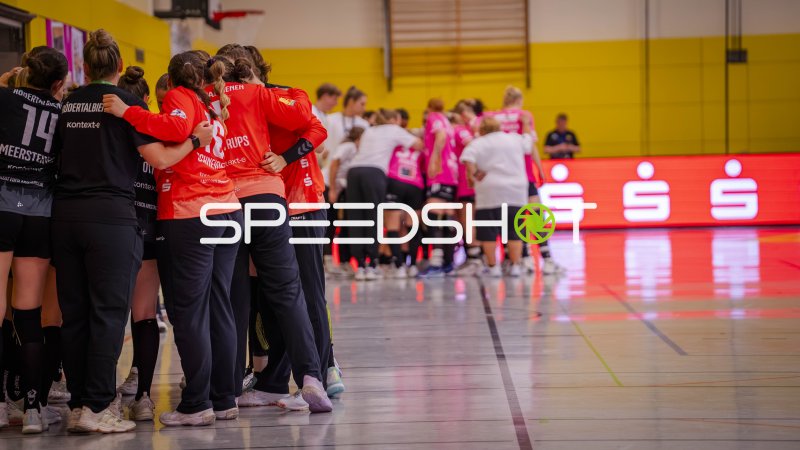 Mannschaftsbesprechung HC Rödertal und Füchse Berlin in der 3 Feld Sporthalle