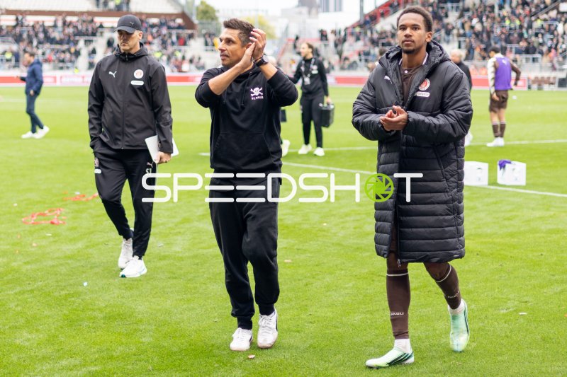 Marcel Rapp und FC St. Pauli nach dem Spiel im Millerntor-Stadion