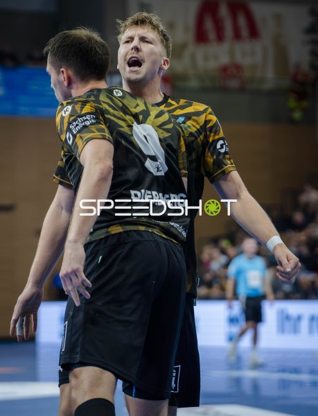 Ivar Stavast (#23; HC Elbflorenz) zeigt Emotionen während des Spiels