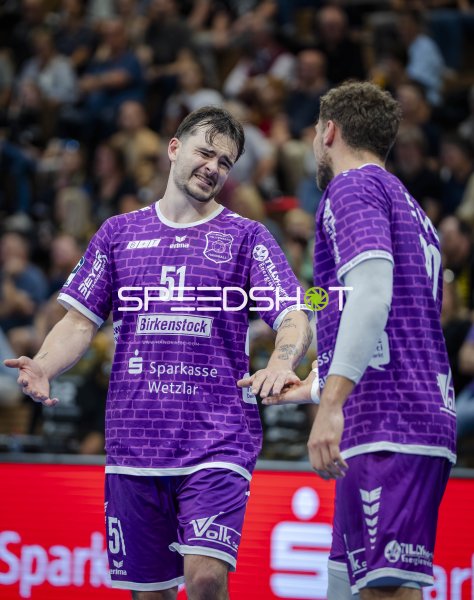 Hendrik Schreiber (#51; TV Hüttenberg) im Spielverlauf