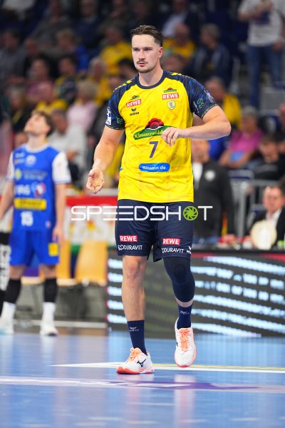 Robert Timmermeister (#7; Rhein Neckar Löwen) im Spielaufbau