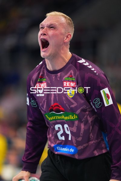 David Späth (#29; Rhein Neckar Löwen) zeigt Emotionen