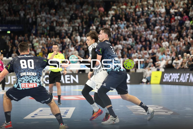 Robert Timmermeister (#7; Rhein Neckar Löwen) im Angriff gegen THW Kiel