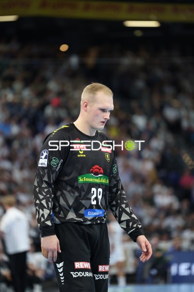 David Späth (#29; Rhein Neckar Löwen) im Tor während des Spiels