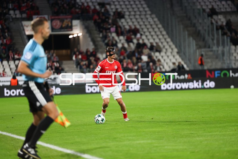 Rot-Weiss Essen gegen SC Fortuna Köln im Stadion an der Hafenstraße