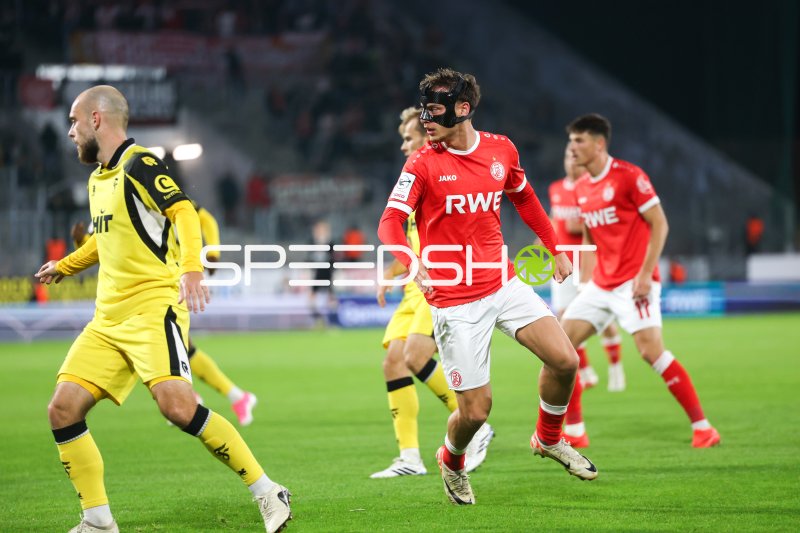 Rot-Weiss Essen gegen SC Fortuna Köln im Stadion an der Hafenstraße