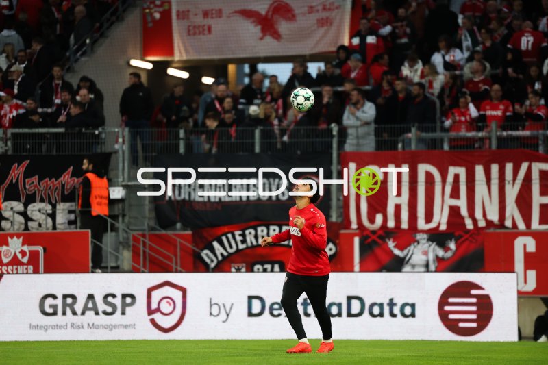 Aiman Dardari bei Kopfballspiel im Stadion an der Hafenstraße