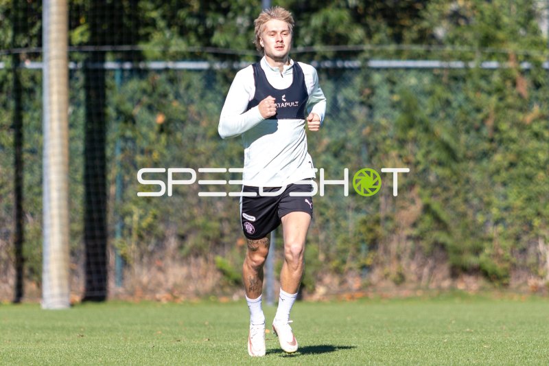 Rony Jansson beim Lauftraining im Trainingszentrum des FC St. Pauli