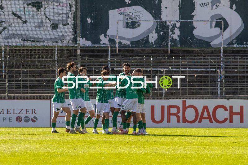 VfB Lübeck-Spieler jubeln nach Tor im Stadion an der Lohmühle
