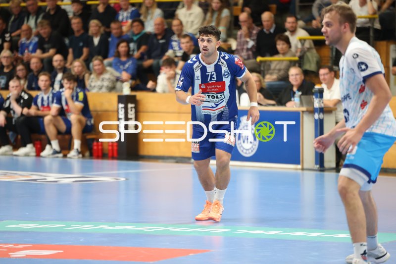 Lukas Kingsley Emdorf (#73; VfL Lübeck-Schwartau) im Spielaufbau gegen 1. VFL Potsdam