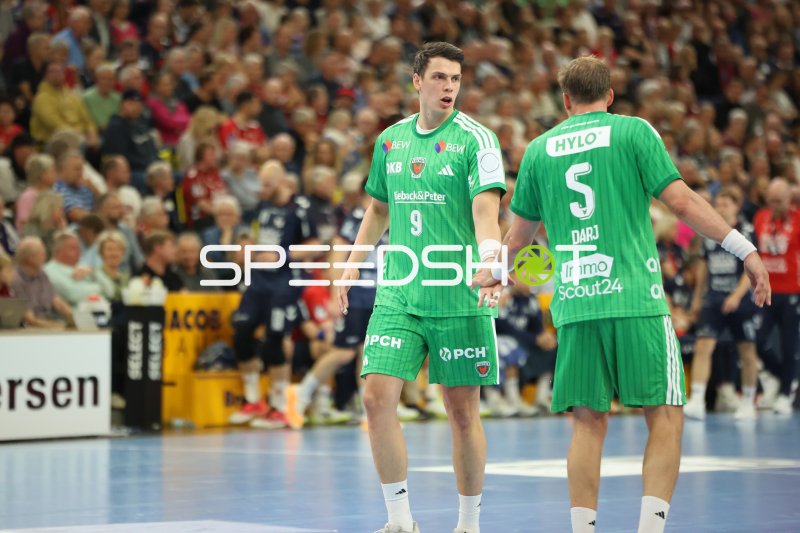 Frederik Simak (#9; Füchse Berlin) im Spielgeschehen der GGW Arena