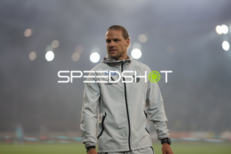 Trainer des FC Wacker Innsbruck im Stadion