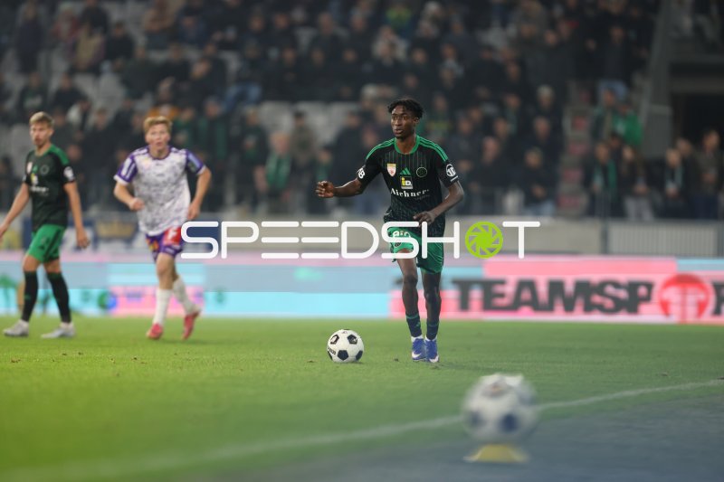Mouhamed Sy (#9; FC Wacker Innsbruck) im Ballkontakt